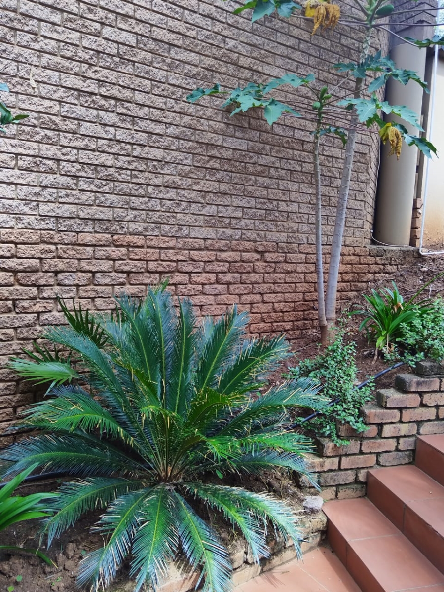 5 Bedroom Property for Sale in Schoemansville North West